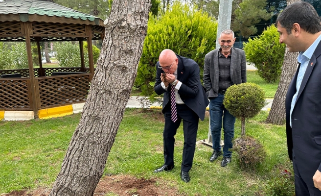 Şanlıurfa’ya ayak basınca toprağı öptü