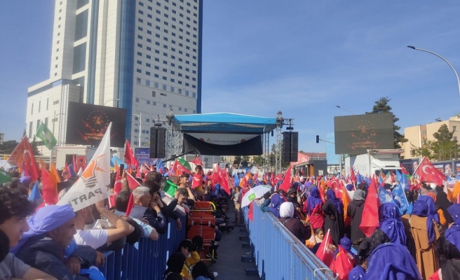 Urfalılar miting alanına gelmeye başladı