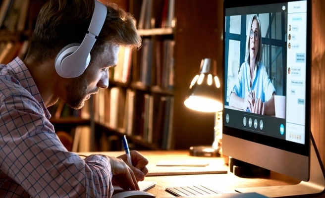 YÖK'ten depremzede öğrenci ve öğretim elemanlarına internet desteği