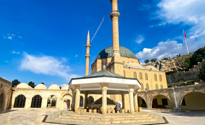 Şanlıurfa'da bayram namazı saat kaçta kılınacak?