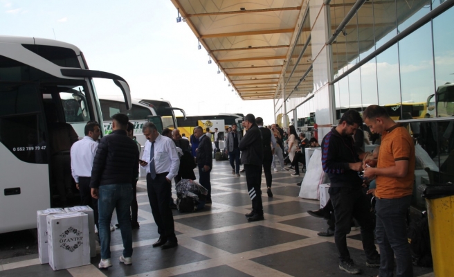 Urfa otogarında yoğunluk