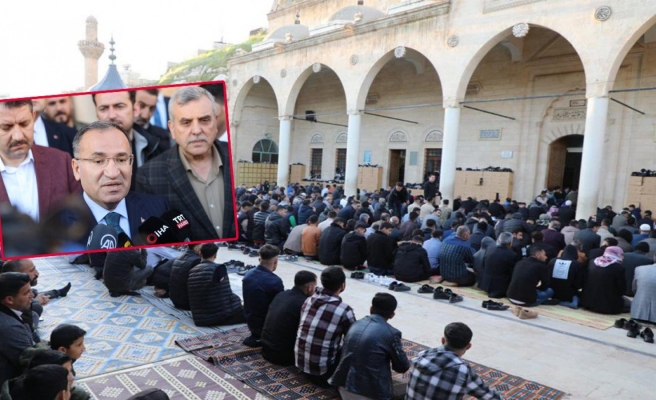 Urfa’da bayram namazında camiler doldu taştı