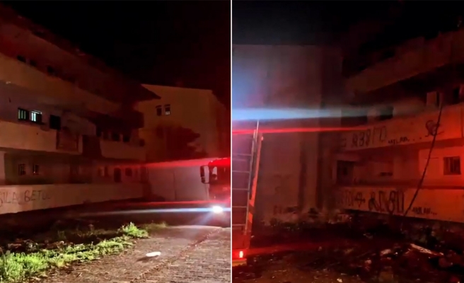 Urfa'da metruk binada madde bağımlıları yangın çıkarttı