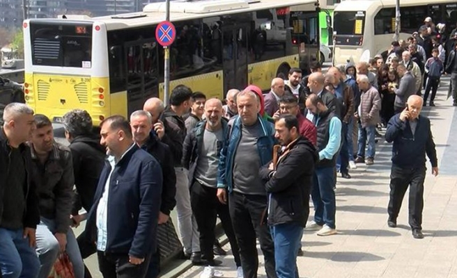 İstanbul'da ucuz satış yapan Urfalı baklavacıya yoğun ilgi