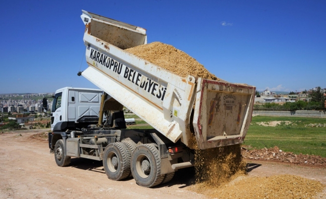 Karaköprü'ye yeni yollar kazandırılıyor
