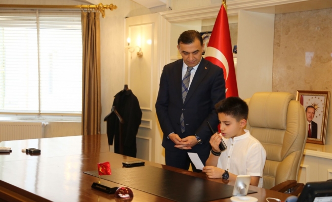 Küçük öğrenci, Şanlıurfa İl Emniyet Müdürü oldu