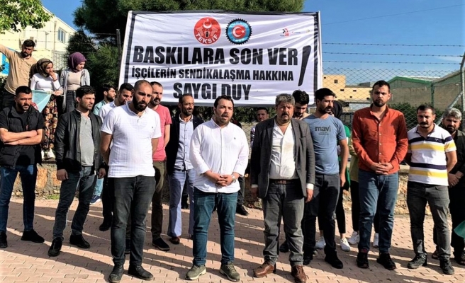 Şanlıurfa’da işten çıkarılan işçiler haklarını arıyor