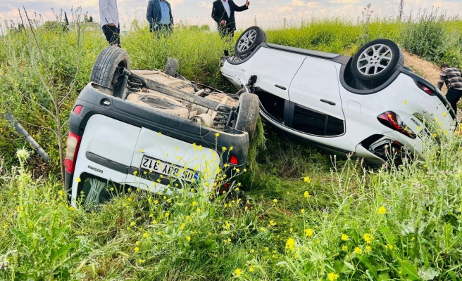 Urfa’da kafa kafaya çarpışan araçlar tarlaya uçtu! 7 yaralı