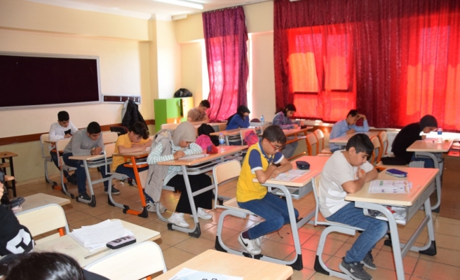 Viranşehir Belediyesinden LGS’ye hazırlanan öğrencilere deneme sınavı desteği