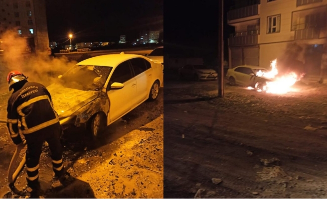 Suruç’ta park halindeki araç yandı