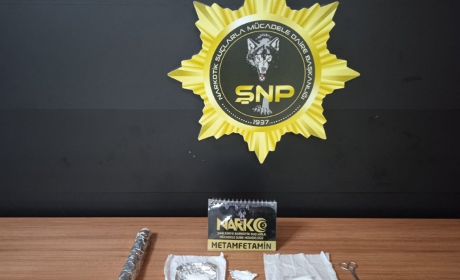 Antep'te cinayetten aranırlarken Urfa’da uyuşturucuyla yakalandılar