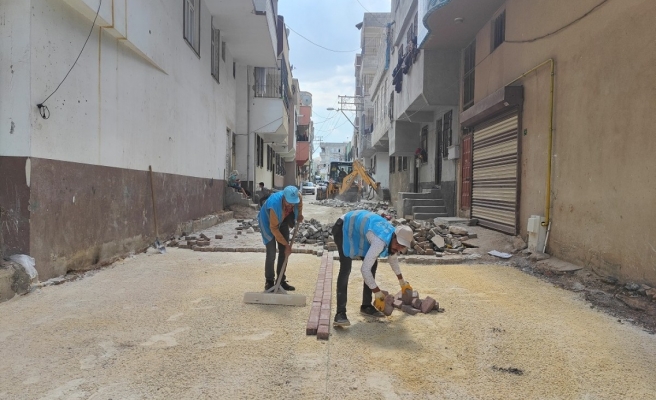 Doğal gaz şebekesi tamamlanan sokaklarda yol çalışması yapılıyor