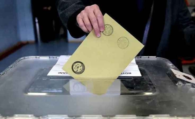 Cumhurbaşkanı seçimi ikinci turu için oy kullanma işlemi sona erdi