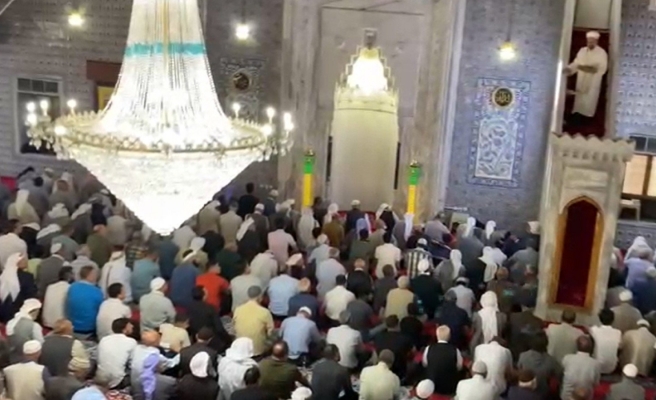 Urfa'da Cuma Hutbesi: Yakmak günah