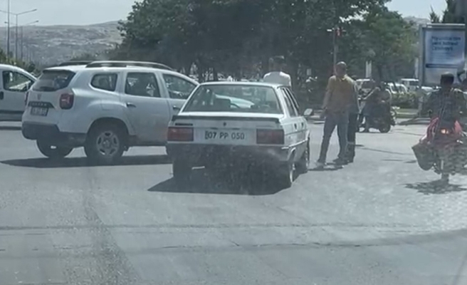 Şanlıurfa’da kırmızı ışık ihlali kaza getirdi!