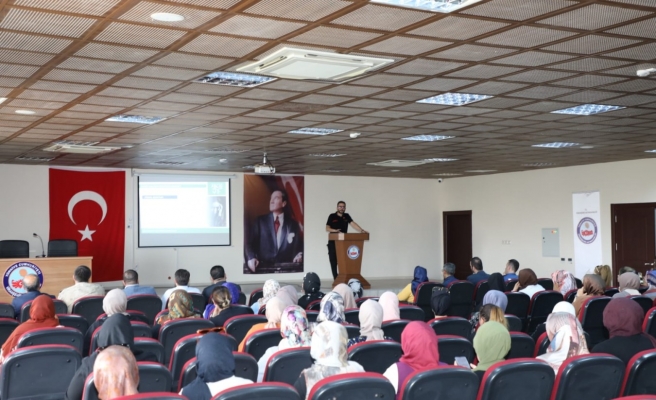 Viranşehir’de kadınlara “en iyi narkotik polisi anne eğitimi”