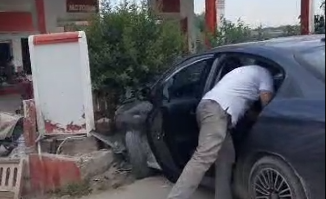 Birecik’te tek taraflı kazada 1'i çocuk 4 kişi yaralandı