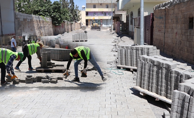 Hürriyet Mahallesindeki sokaklar kilitli parke taşıyla yeniliyor