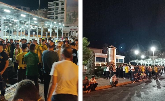 Şanlıurfaspor’un taraftar kafilesi final maçı için Konya’ya yola çıktı