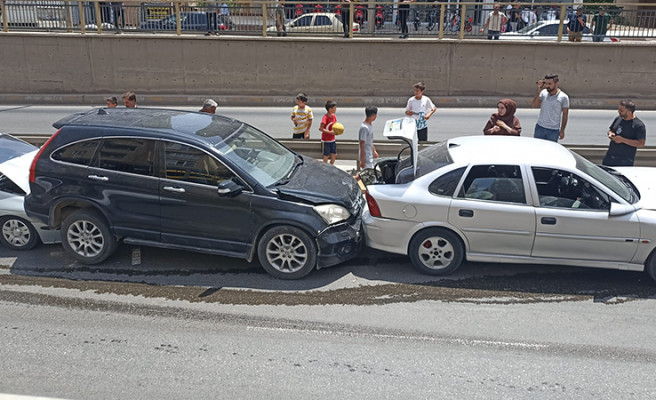 Haliliye’de yaşanan zincirleme kazada 3 kişi yaralandı