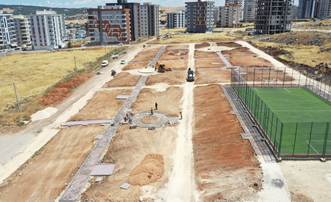 Karaköprü Belediyesi Doğukent Mahallesine  yeni park kazandırıyor