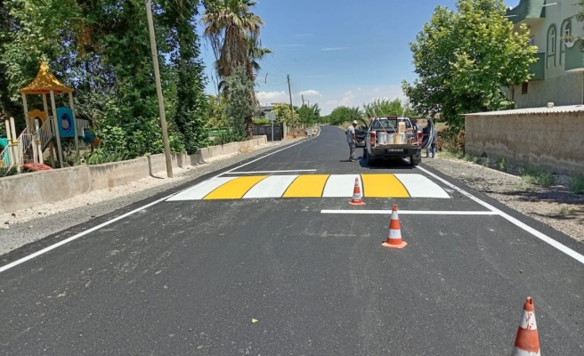 Büyükşehirden yol işaretleme çalışması