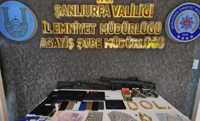 Akçakale’de telefon dolandırıcılığı operasyonu! 5 Gözaltı - EK