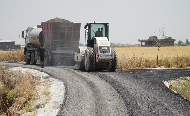 Haliliye Belediyesi kırsal mahallelerde yol çalışmalarını sürdürüyor