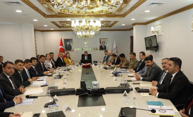 Vali Ayhan bayramda görev alacak personel sayısını açıkladı