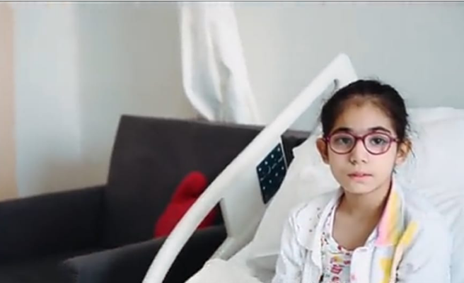 Depremde göçük altında kalan Urfalı minik Zeynep'in tedavisi iyiye gidiyor