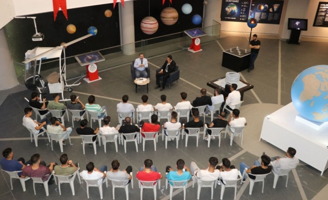 Başkan Baydilli gençlerle söyleşide buluştu