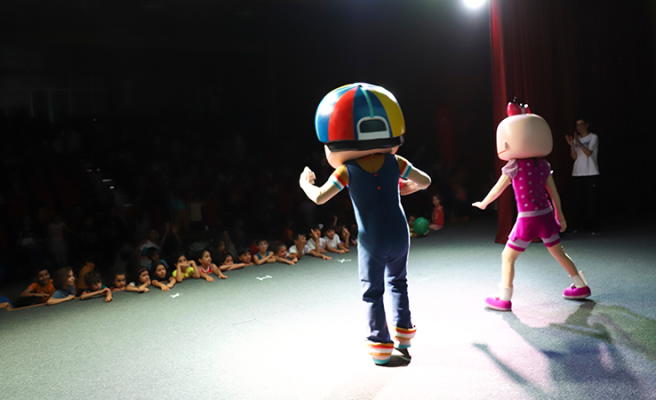 Karaköprülü çocuklar Pepee ile doyasıya eğlendi