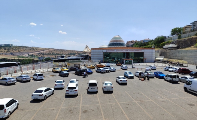 Urfa otogarında bayram tatili yoğunluğu