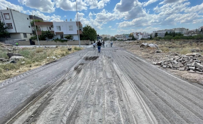 Siverek'te altyapı yenileme çalışmaları sürüyor