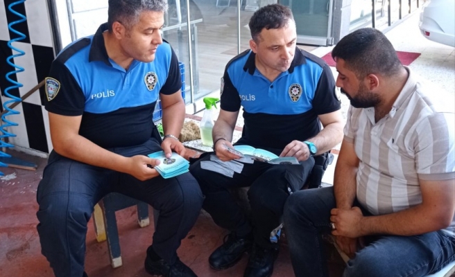 Şanlıurfa'da polisten esnafa dolandırıcılığa karşı broşürlü uyarı