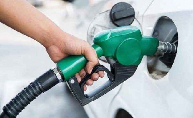 Akaryakıta vergi zammı geliyor