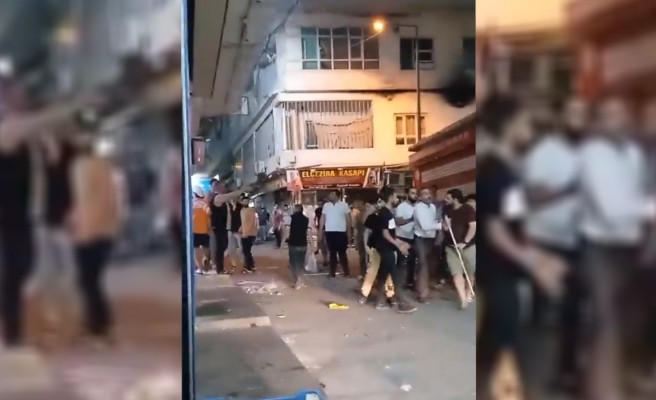 Şanlıurfa'da esnaf arasında sopalı kavga!