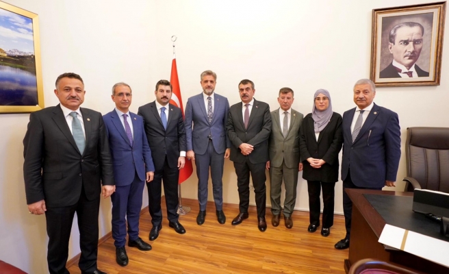 Urfa Vekillerinden eğitim talepleri için Bakan'a ziyaret!
