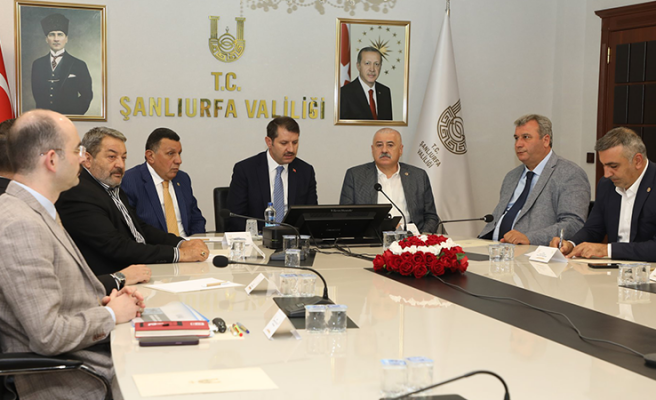 MHP'nin Deprem Bölgesi İnceleme Heyeti Urfa'ya geldi