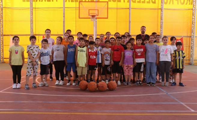 Karaköprü'de spor kursları çocukların uğrak yeri oldu