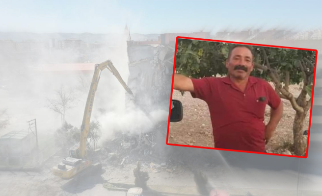 Pencereleri sökmek için ağır hasarlı dairesine giren şahıs düşerek öldü