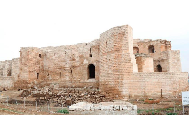 Depremde hasar gören tarihi yapılar inşa edilecek