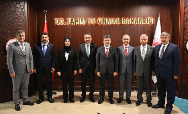 Urfa’nın tarım sorunları Bakan Yumaklı’ya iletildi!