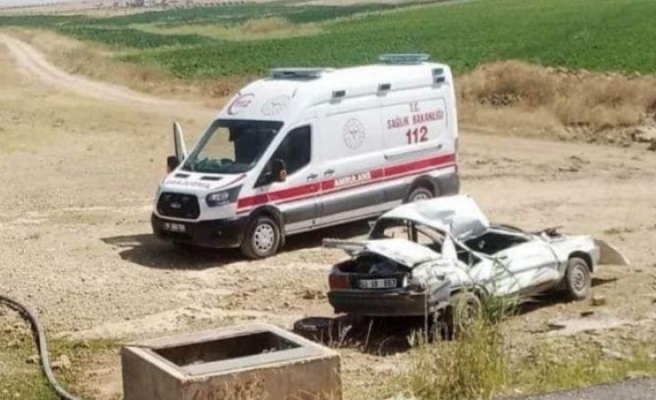 Suruç-Akçakale yolunda otomobil takla attı: 1 ölü