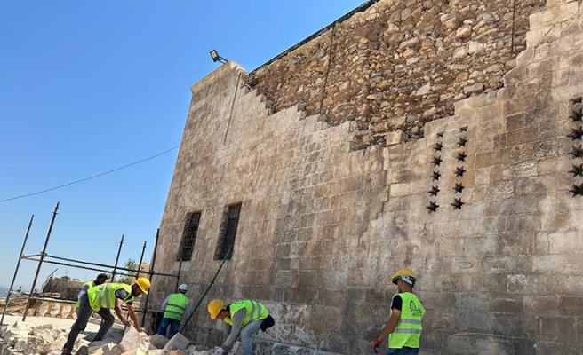 Mart'taki aşırı yağışta hasar gören Şeyh Mesud Türbesi'nin onarımına başlandı