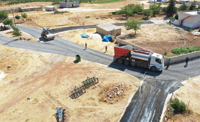 Karaköprü'de kırsal yollar kışa hazırlanıyor