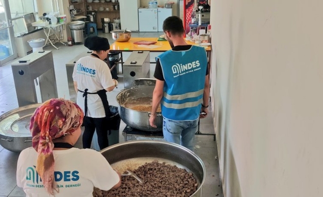 Hatay'da depremzelerin bu akşamki menüsü Urfa'dan!