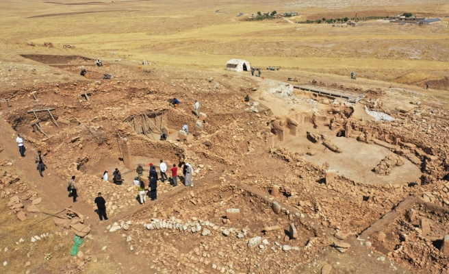 Vali Ayhan açıkladı! Karahantepe’deki kazılara 10 milyon TL'lik destek