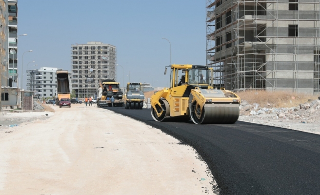 Akşemsettin Bulvarına sıcak asfalt serimi başladı