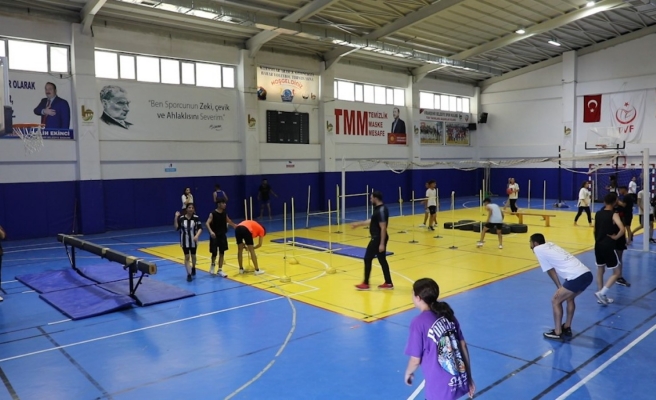 Belediyenin ücretsiz kurslarıyla hayallerine hazırlanıyorlar